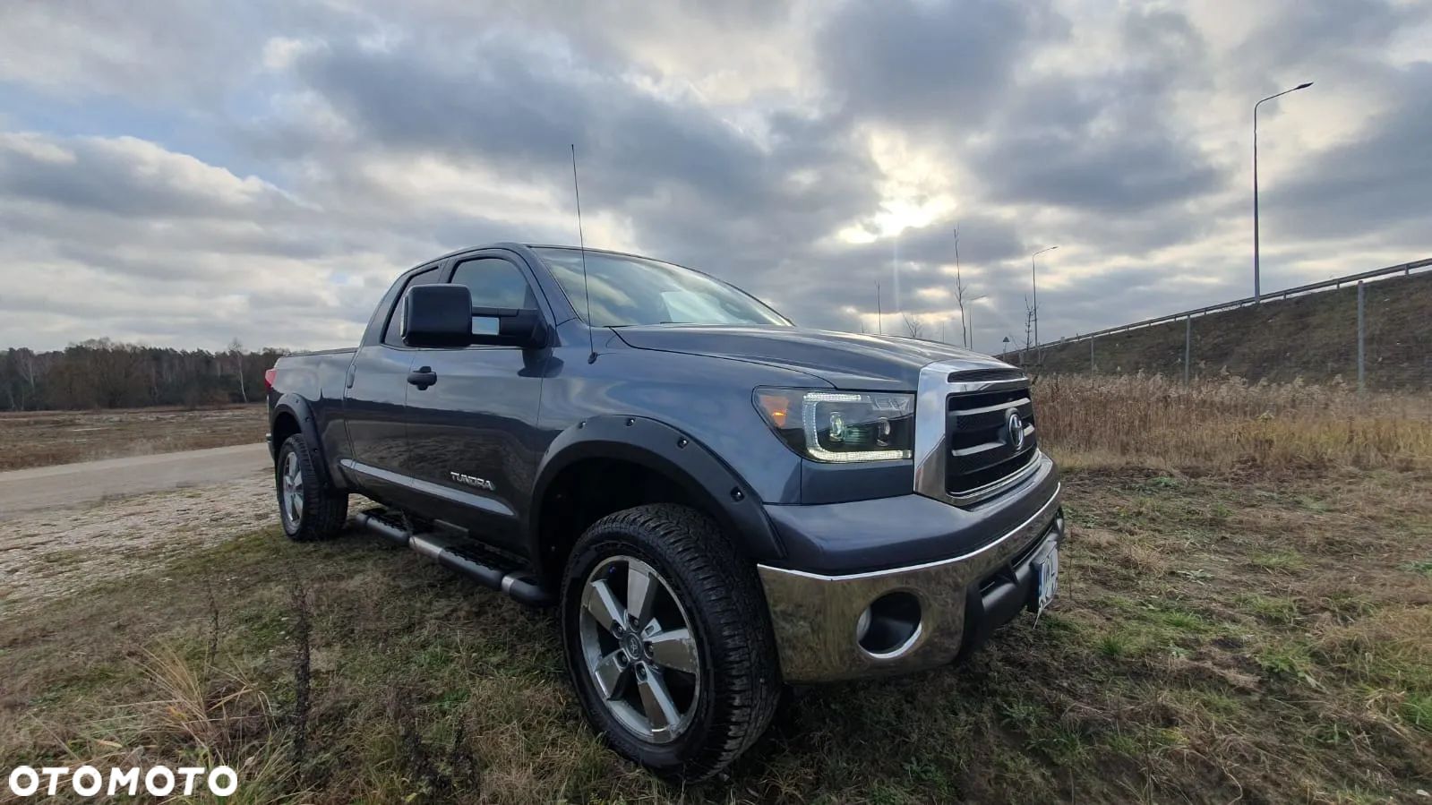 Toyota Tundra 5.7 4x4 Double Cab SR5 - 1
