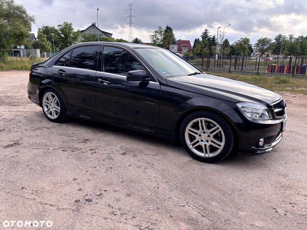 Mercedes-Benz Klasa C 320 CDI DPF 7G-TRONIC Avantgarde - 11