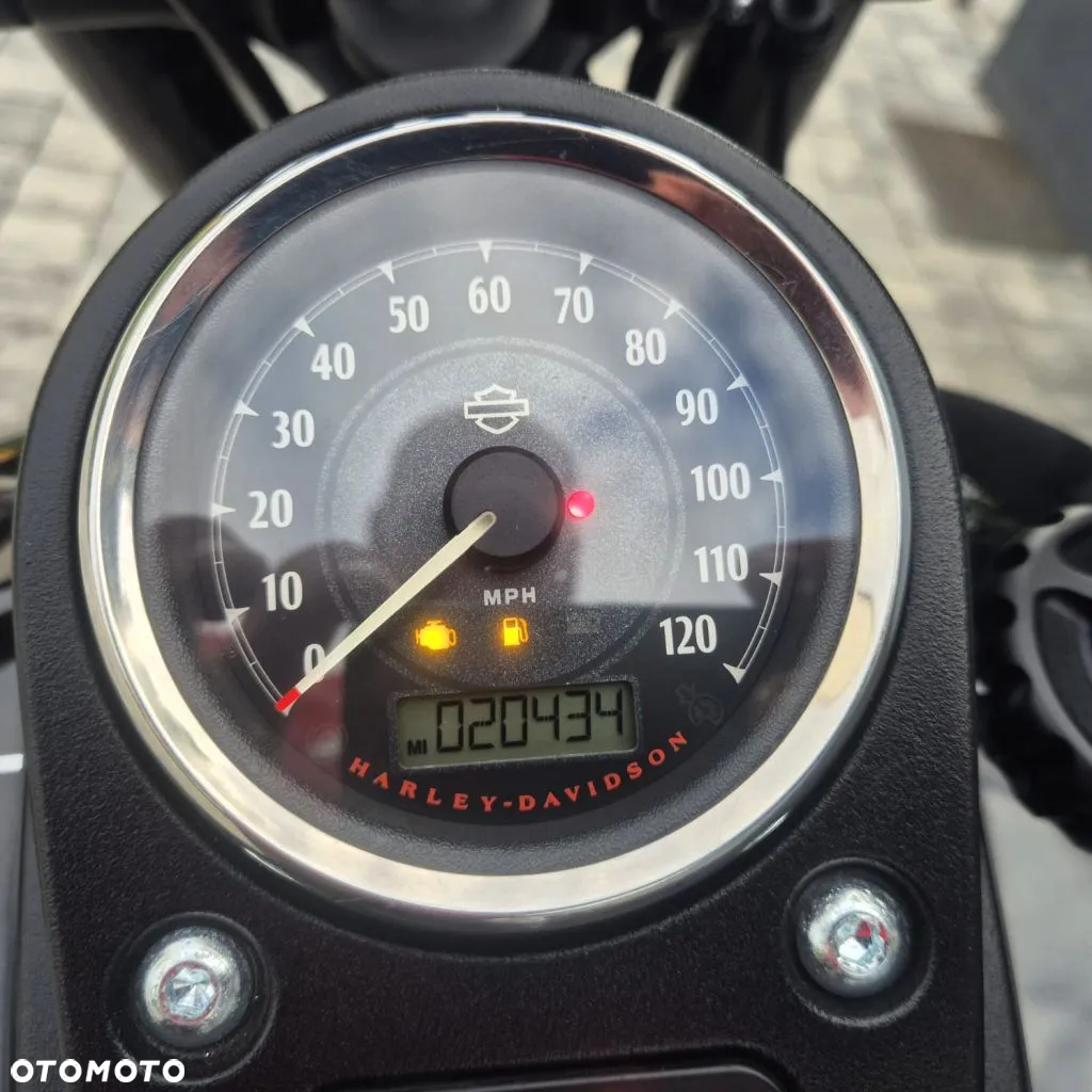 Harley-Davidson Dyna Low Rider - 11