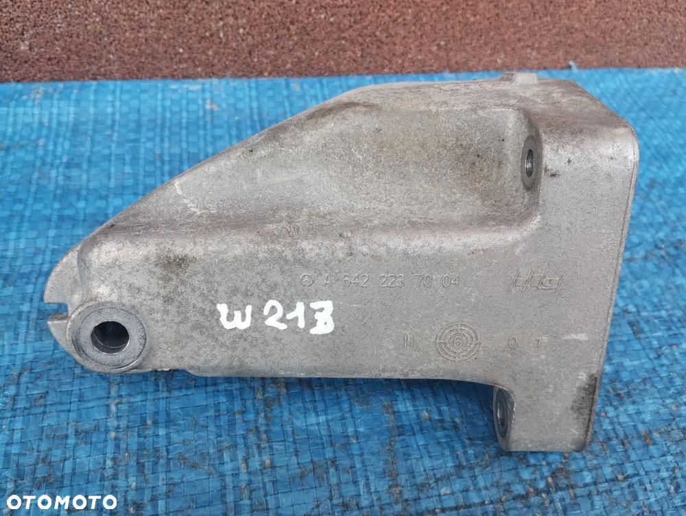 Mercedes W213 Łapa Silnika Prawa Lewa A6422237004 A6422234604 - 5