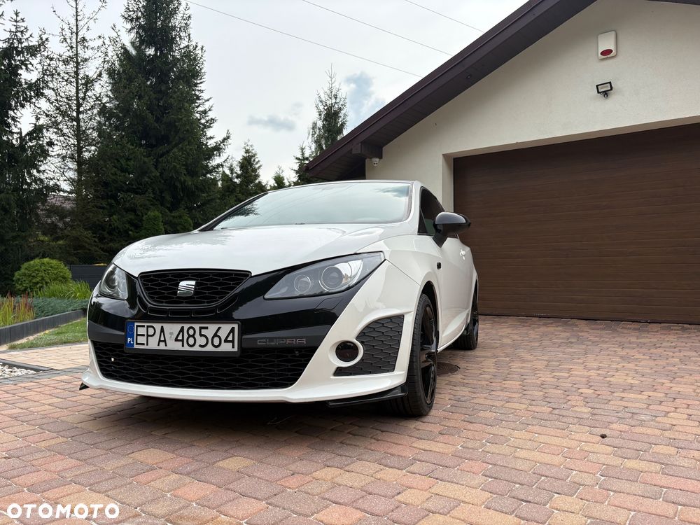 Seat Ibiza SC 1.4 TSI DSG Cupra - 3