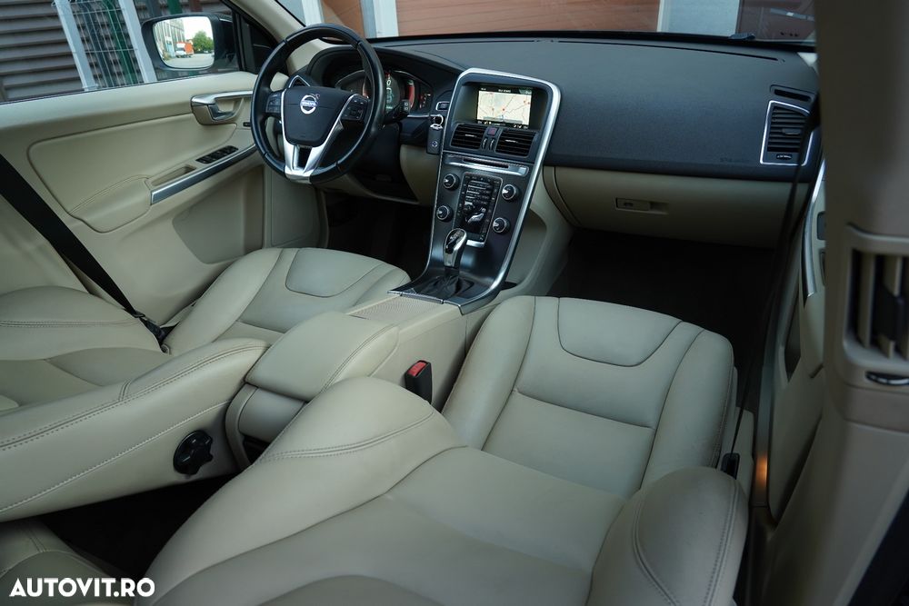 Volvo XC 60 D4 AWD Geartronic Summum - 21