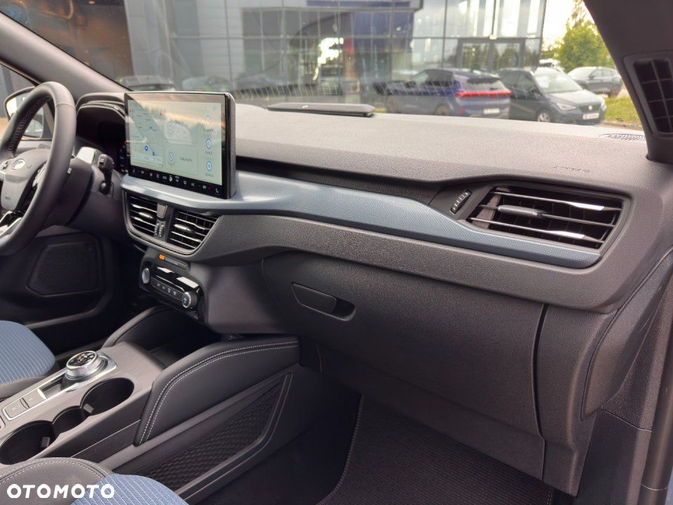 Ford Kuga - 25