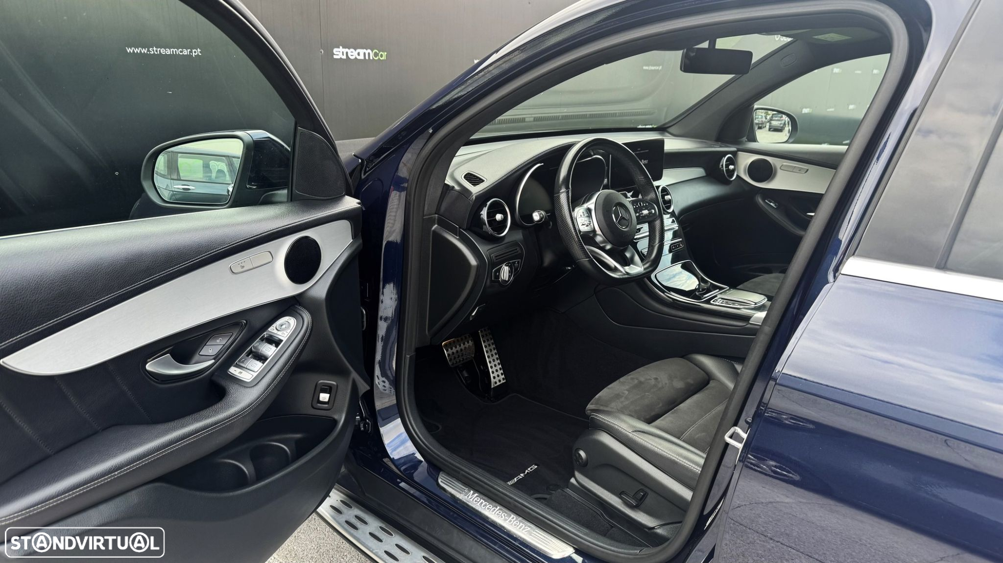 Mercedes-Benz GLC 300 Coupe de 4Matic 9G-TRONIC AMG Line Plus - 9