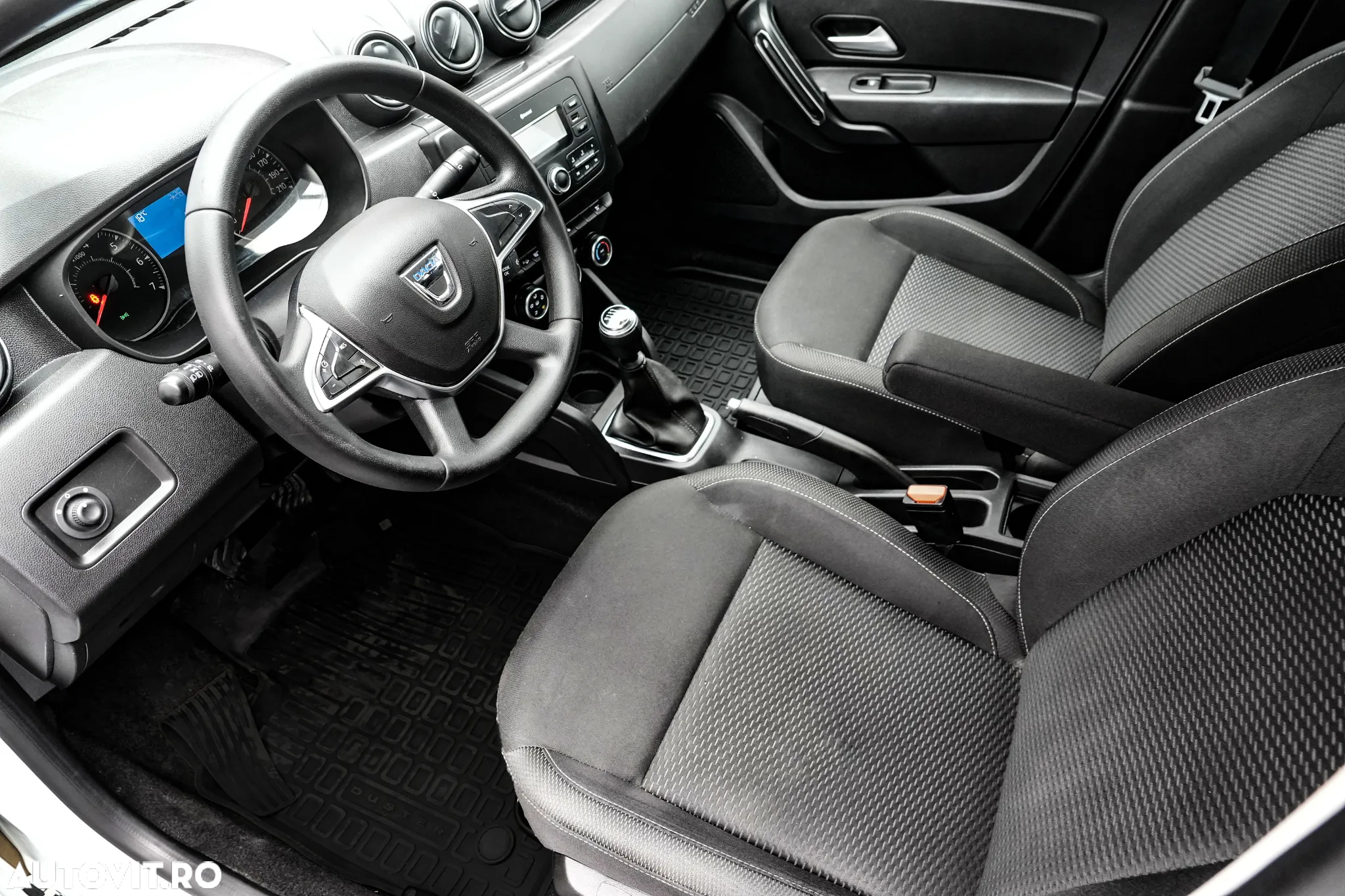 Dacia Duster 1.5 Blue dCi 4WD Essential - 11