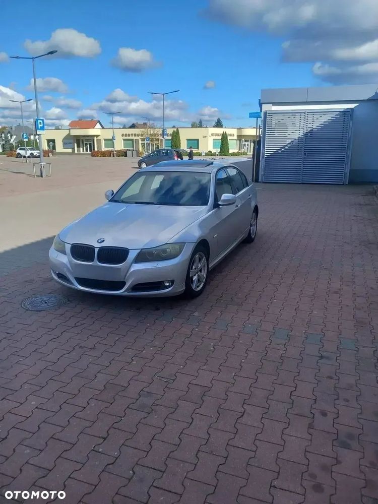 BMW Seria 3 320i - 2