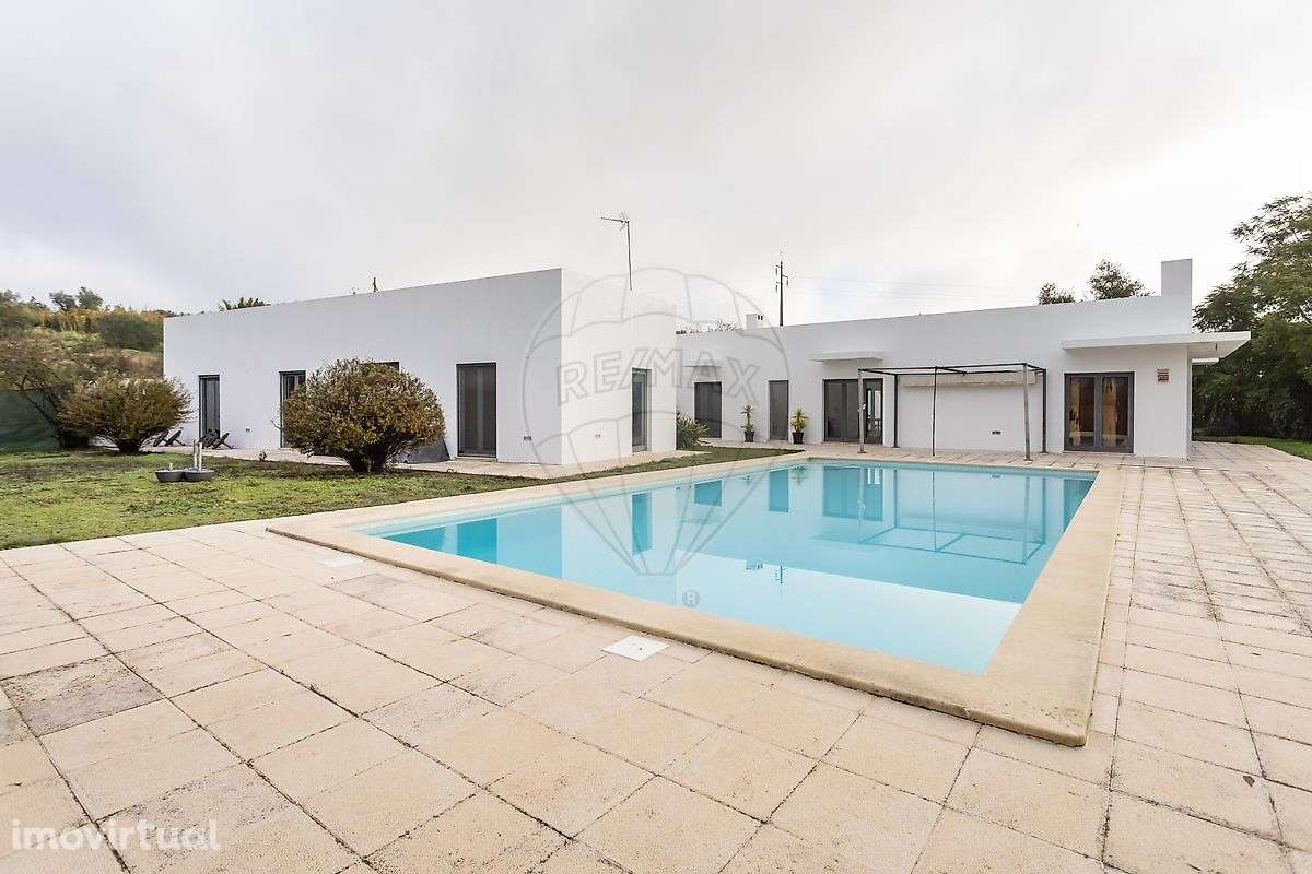 Moradia T5 para venda - Grande imagem: 2/50