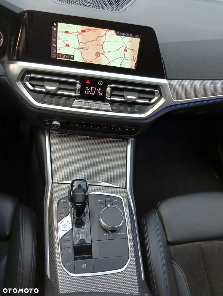 BMW Seria 3 320d xDrive Edition M Sport Shadow - 9