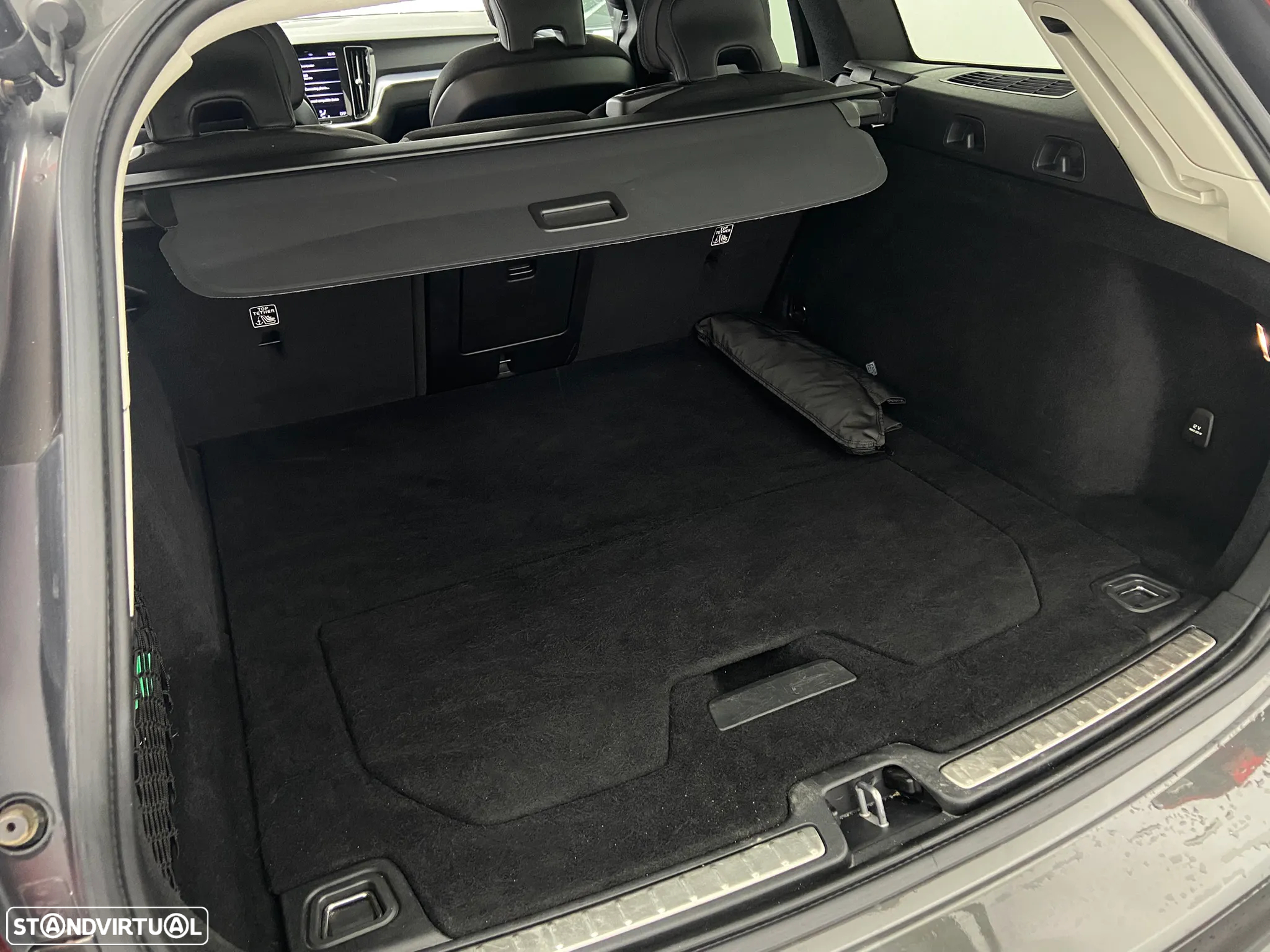 Volvo V60 2.0 B4 Momentum Plus Geartronic - 10