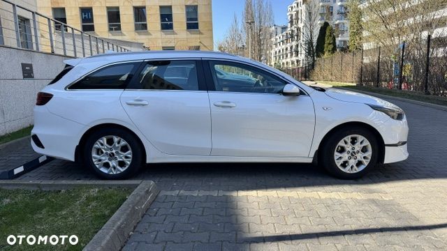 Kia Ceed 1.5 T-GDI M DCT - 4