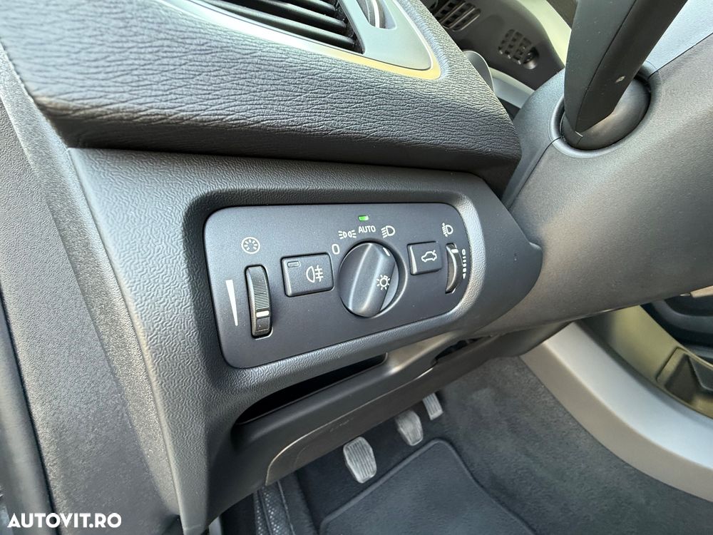 Volvo V40 D2 - 23