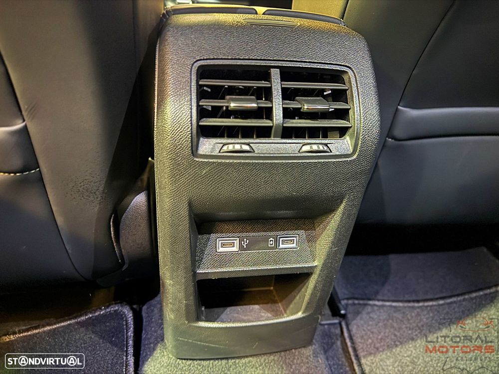 Peugeot 308 1.6 Hybrid Allure Pack e-EAT8 - 38