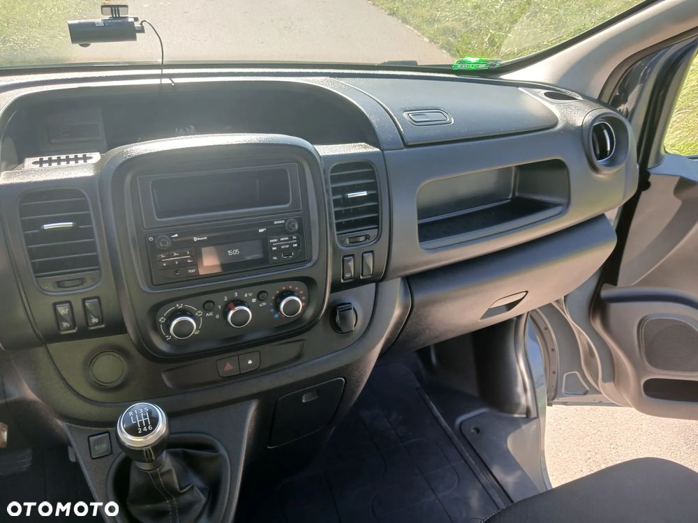 Renault TRAFIC - 16