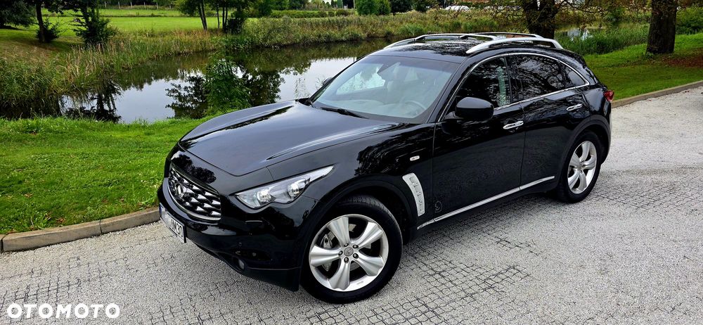 Infiniti FX - 5