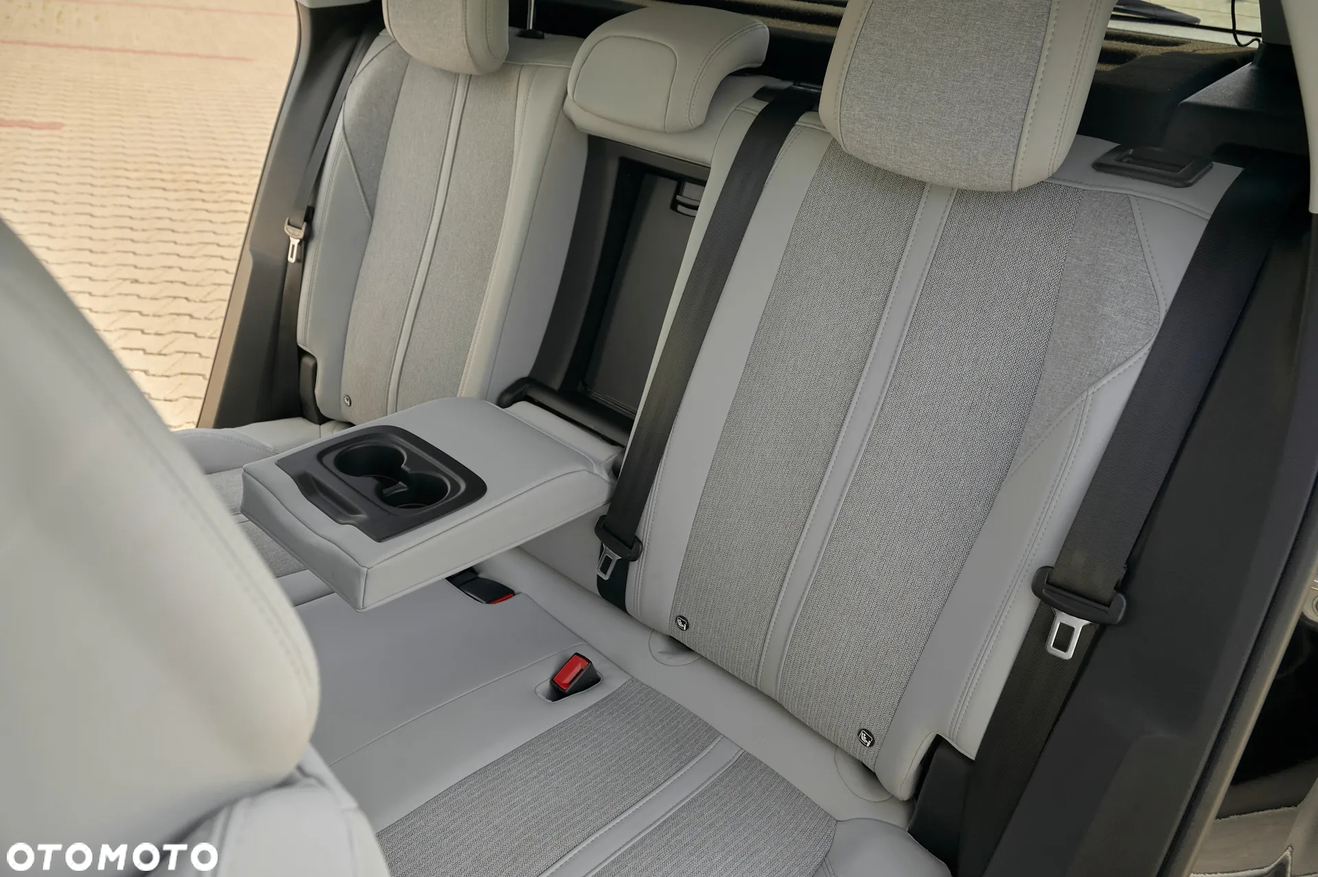 Peugeot 3008 1.2 PureTech Allure S&S - 22