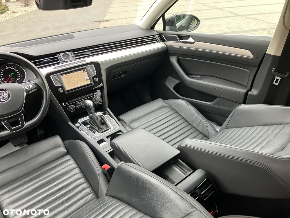 Volkswagen Passat 2.0 TDI (BlueMotion Technology) DSG Highline - 33