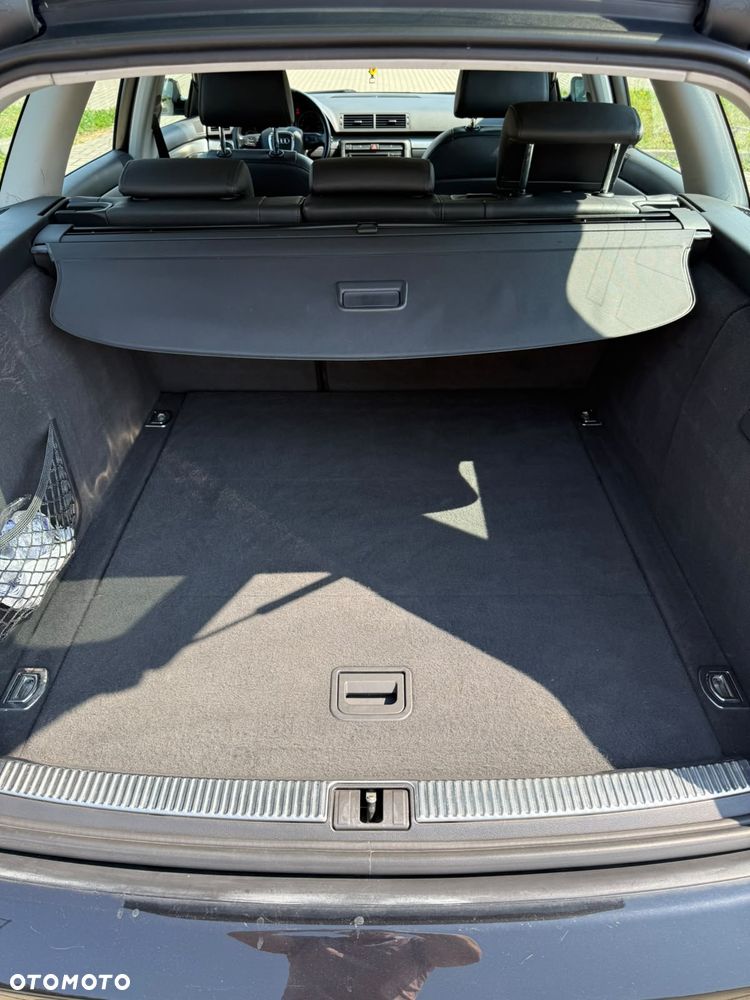 Audi A4 Avant - 25