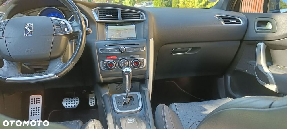 DS Automobiles DS 4 2015