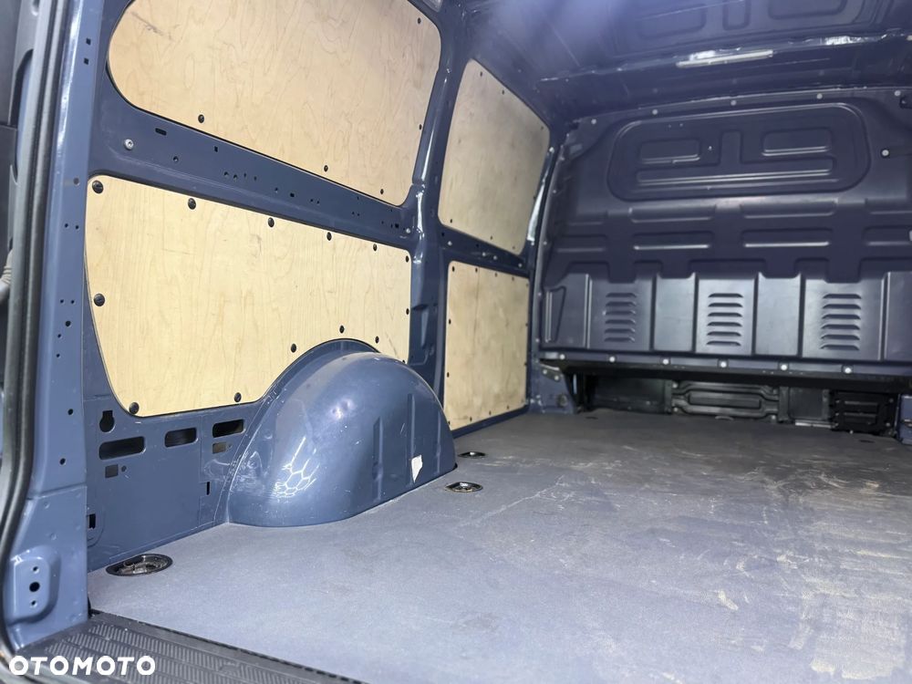 Mercedes-Benz VITO - 37