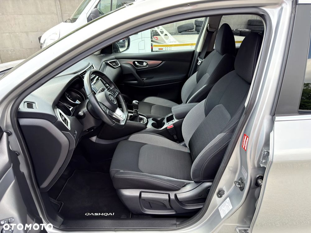 Nissan Qashqai 1.6 DIG-T N-Connecta - 15