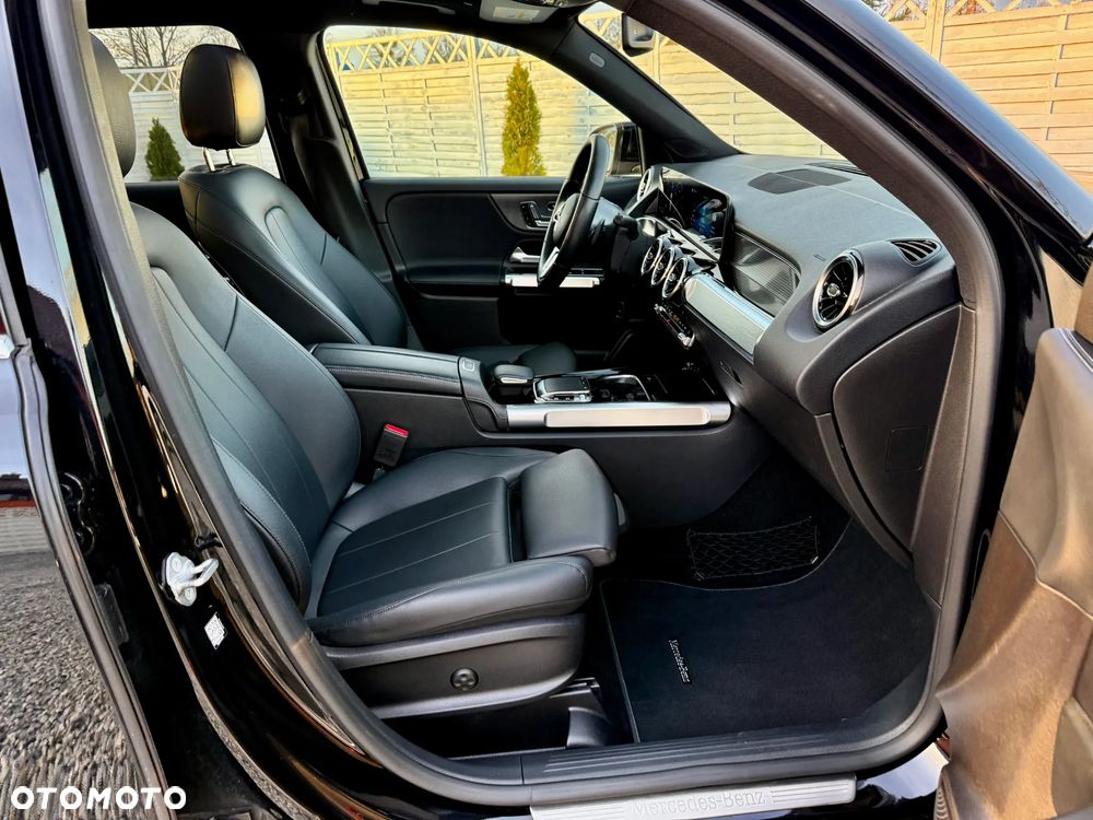 Mercedes-Benz GLB 250 4-Matic 8G-DCT - 5