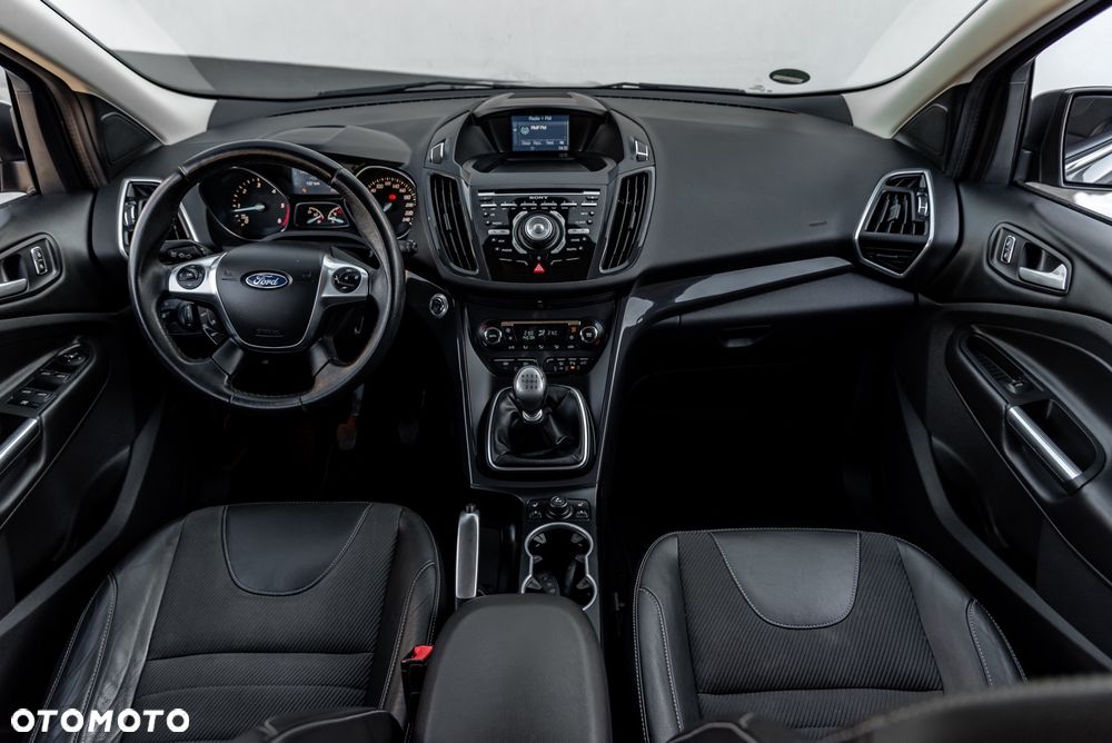Ford Kuga 2.0 TDCi 4x4 Trend - 25