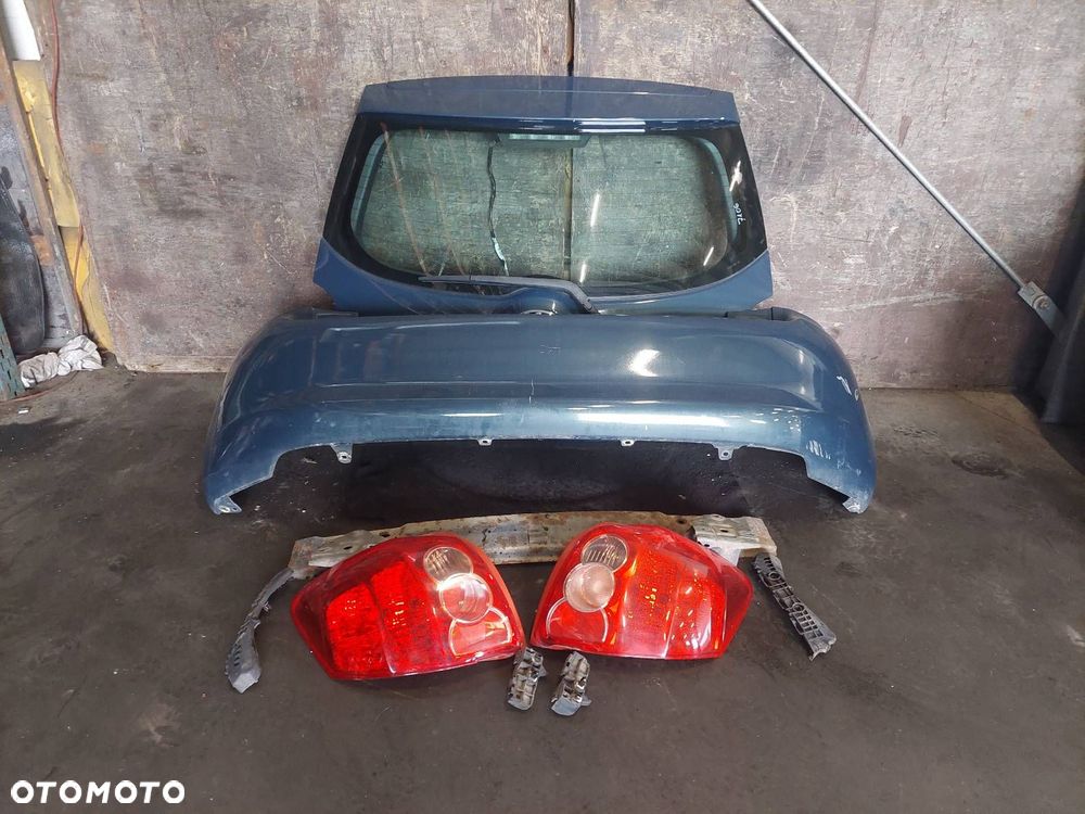 KOMPLETNY TYŁ KLAPA ZDERZAK LAMPY TOYOTA AURIS I HB 5D 8T8 ID: 236465 - 1