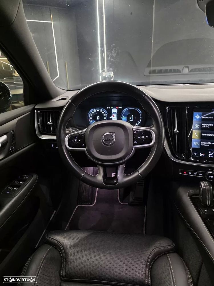 Volvo V60 2.0 T6 AWD TE R-Design - 21