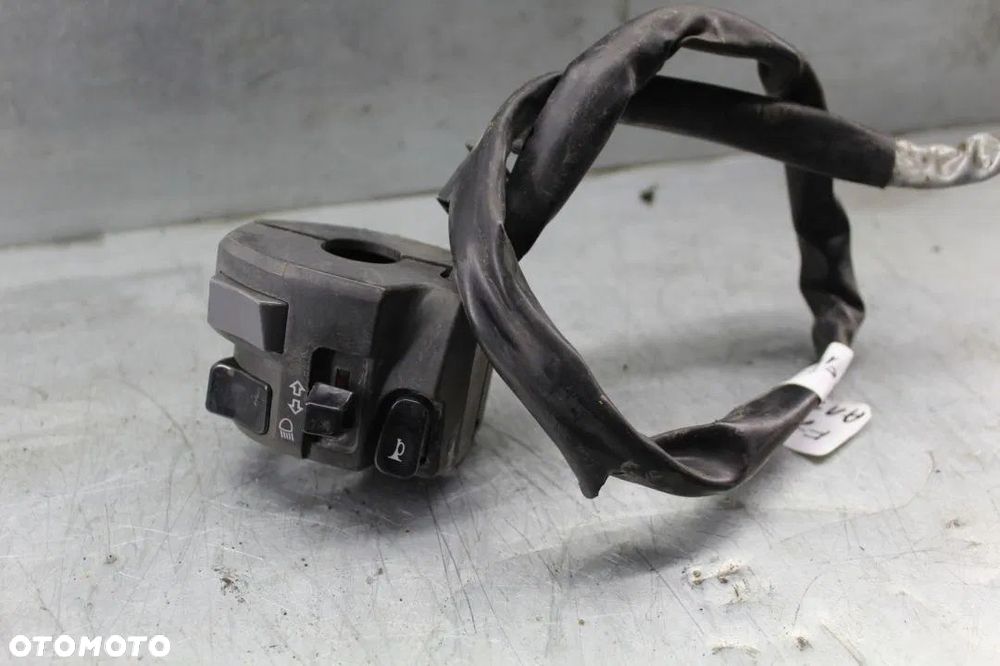 Yamaha FJR 1300 10r przełączniki świateł lewe - 1