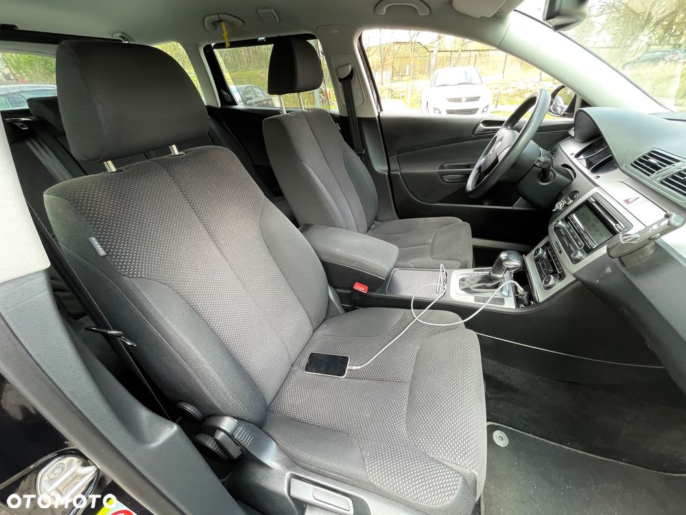 Volkswagen Passat - 15