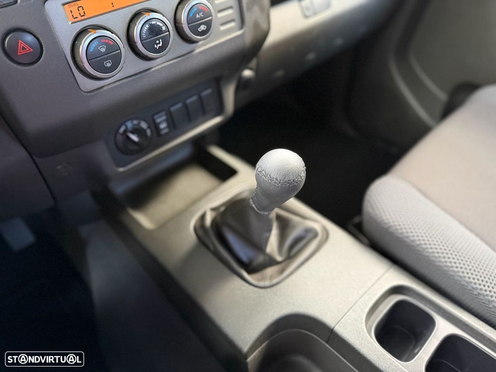 Nissan Navara 2.5 DCI CD SE 4WD - 30