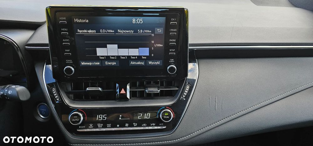 Toyota Corolla 2.0 Hybrid Comfort - 8