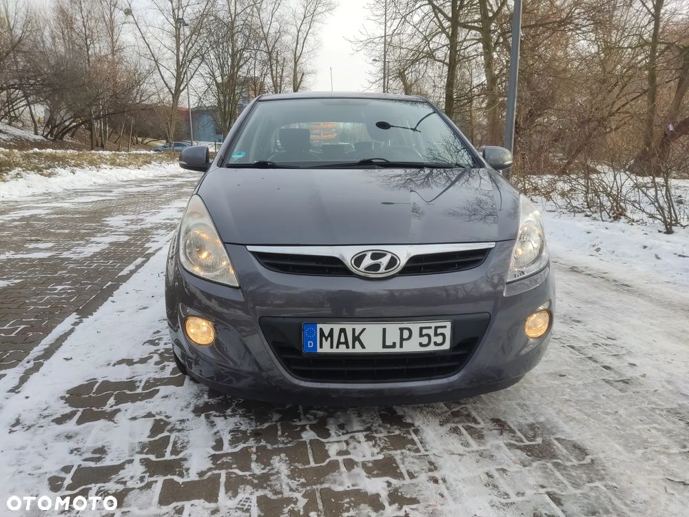 Hyundai i20 1.2 FIFA WM Edition - 4