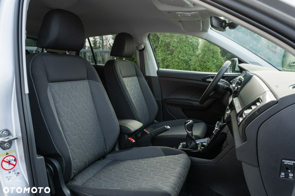 Volkswagen T-Cross - 15