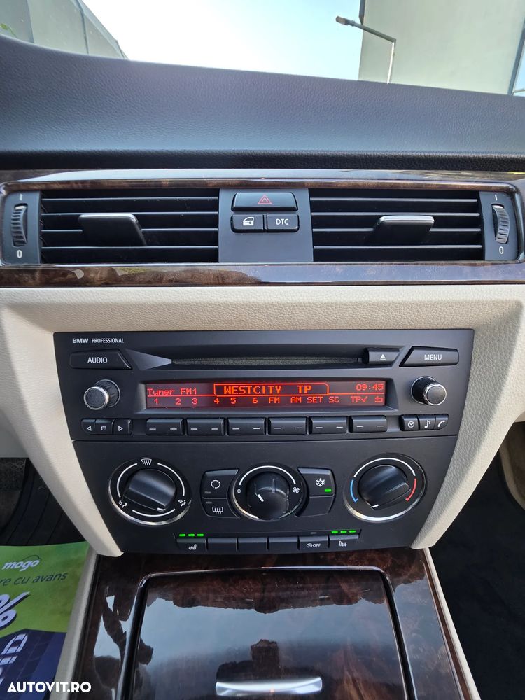 BMW Seria 3 320i Edition Exclusive - 11