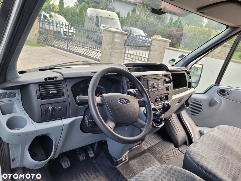 Ford Transit - 8