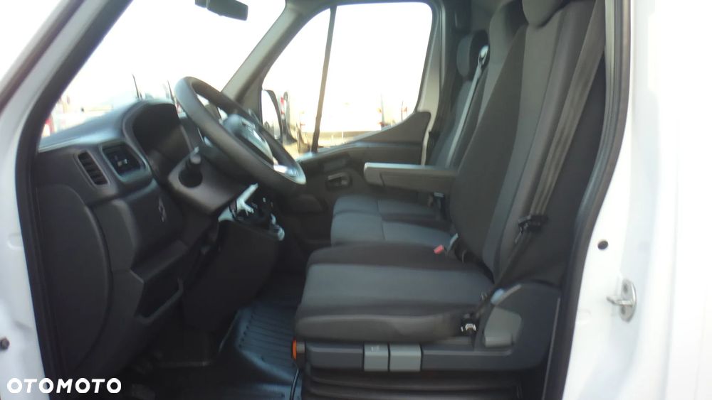 Renault Master - 10