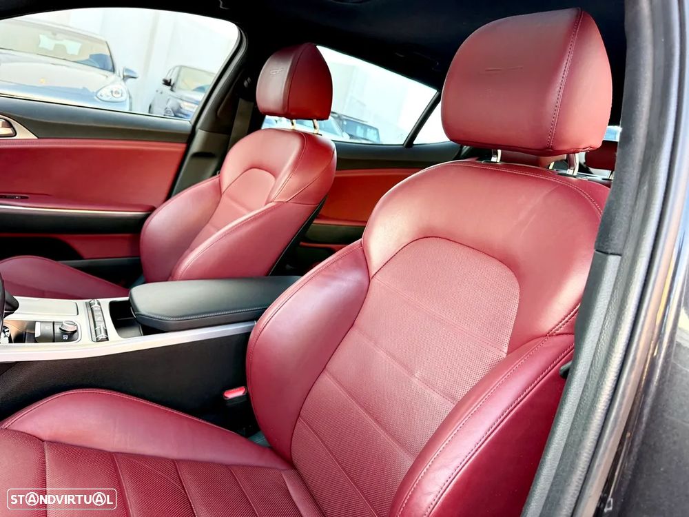 Kia Stinger 3.3 T-GDI GT - 25