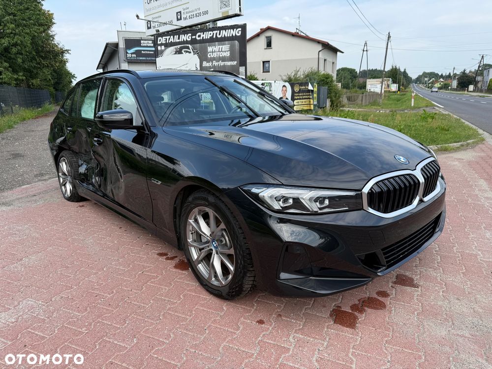 BMW Seria 3 320e PHEV sport - 3
