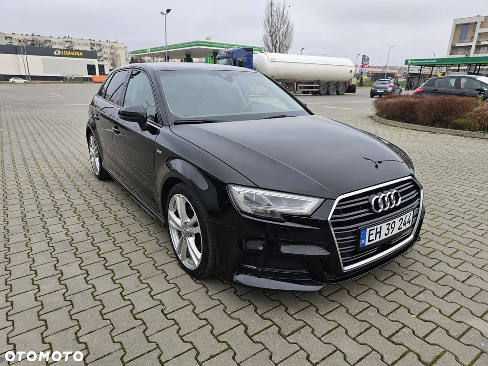 Audi A3 Sportback - 1