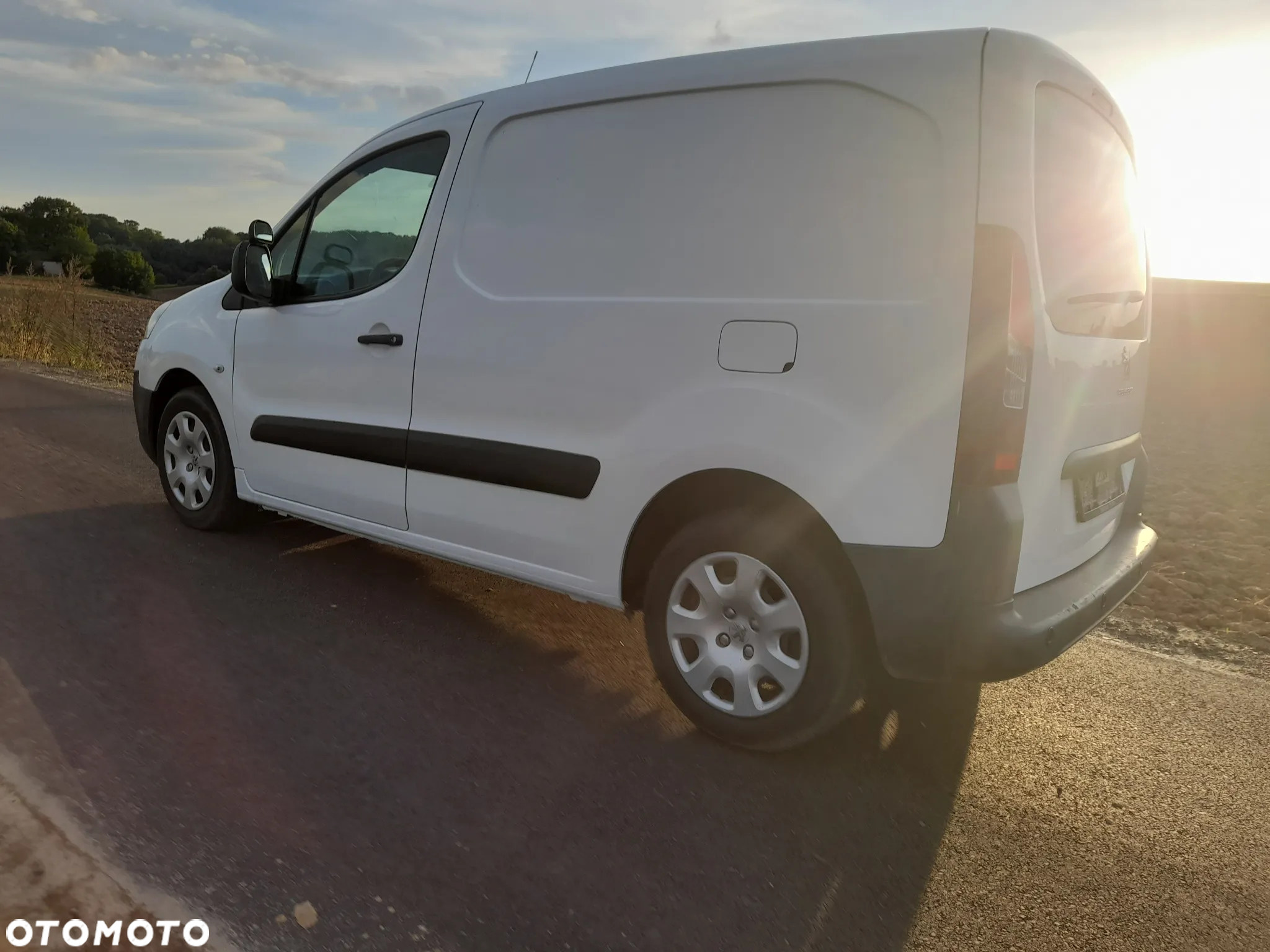 Peugeot Partner - 8