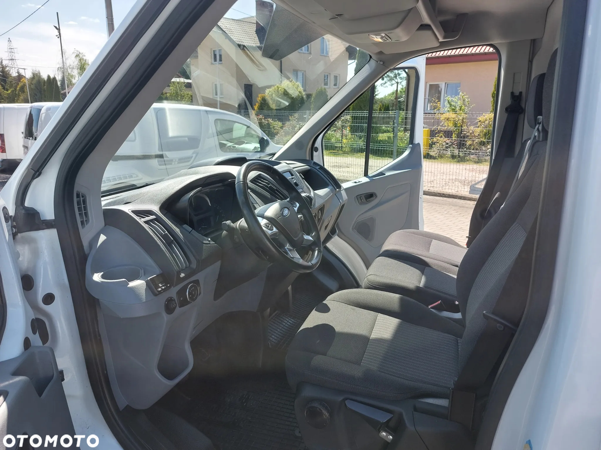 Ford Transit - 12