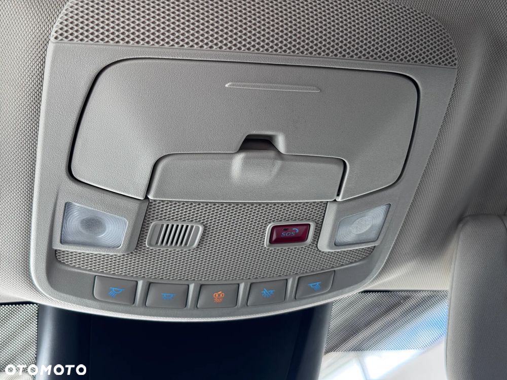 Ford S-Max 2.0 EcoBlue Titanium - 26