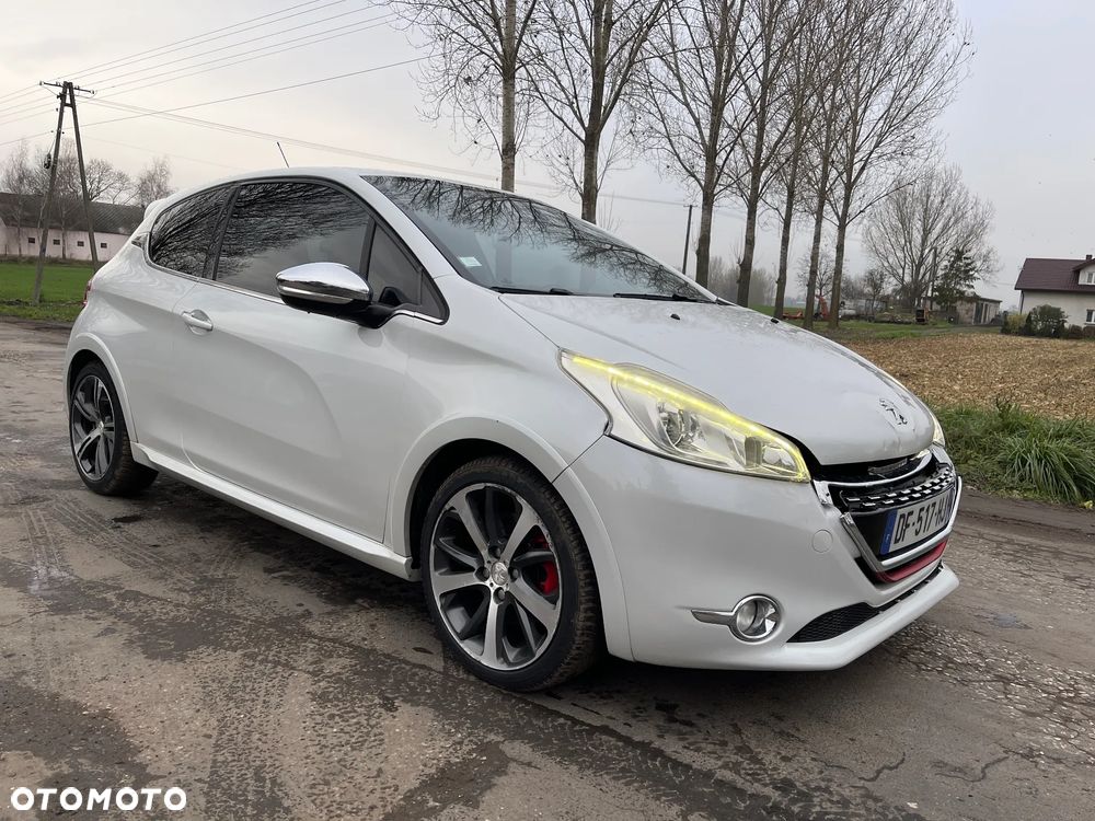 Peugeot 208 1.6 THP GTi - 20