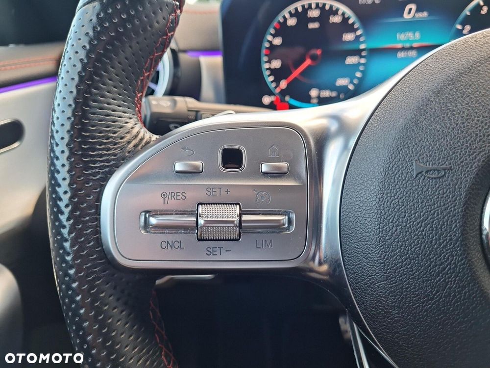 Mercedes-Benz CLA 200 AMG Line 7G-DCT - 20