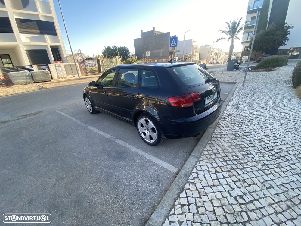Audi A3 Sportback 2.0 TDi DSG - 4
