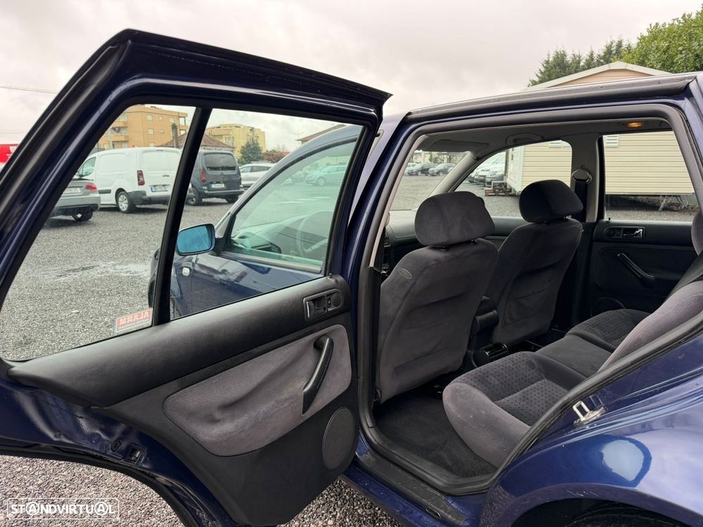 VW Golf 1.4i Confort - 15