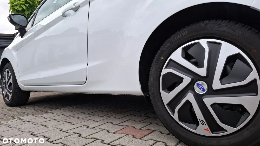 Ford Fiesta 1.25 Ambiente EU5 - 6