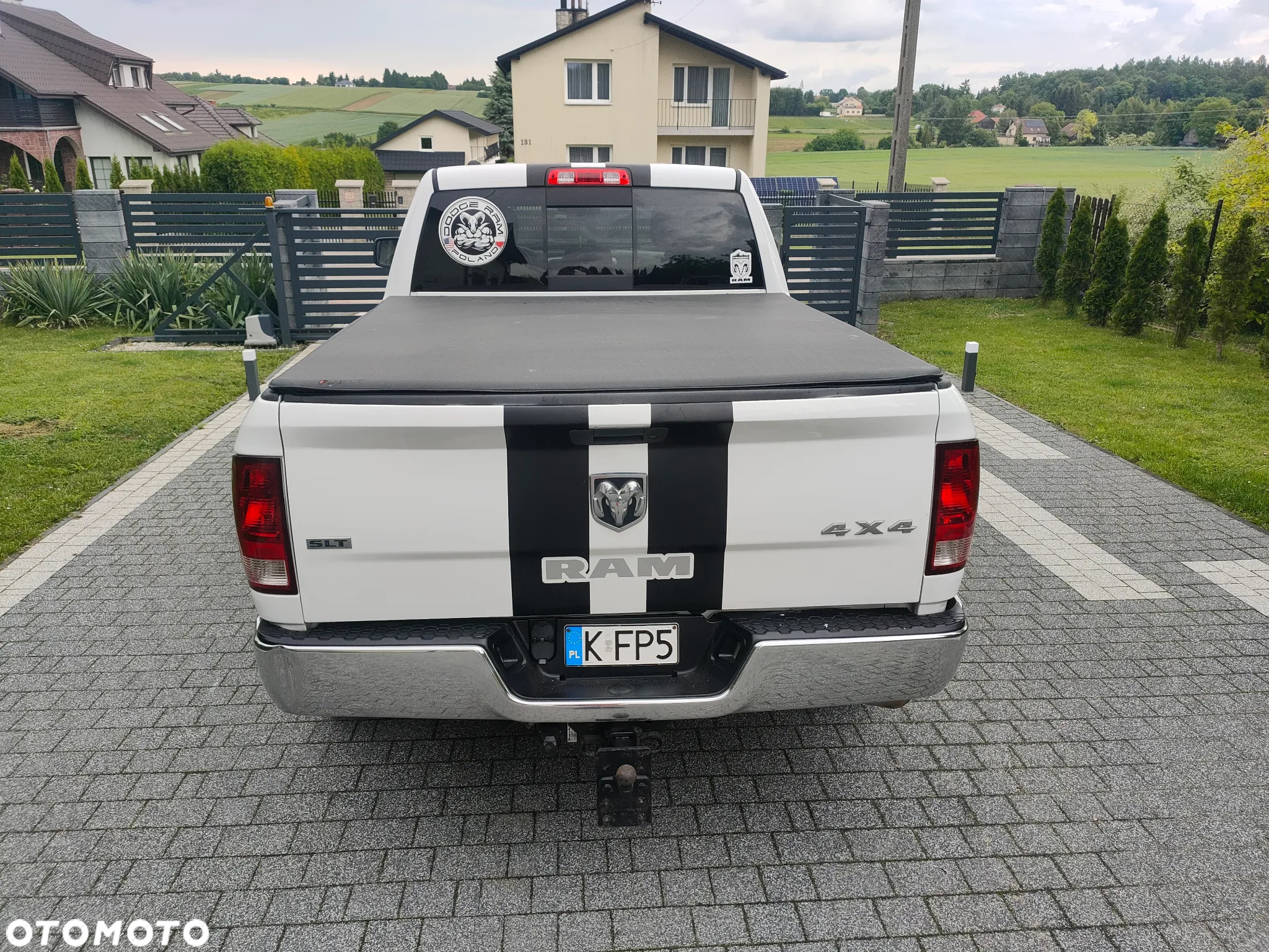 Dodge RAM 1500 5.7 4x4 - 14
