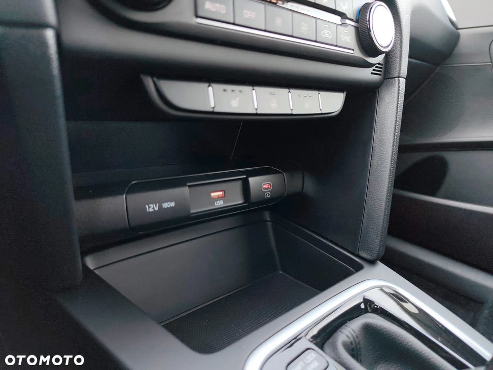 Kia XCeed 1.5 T-GDI M DCT - 25